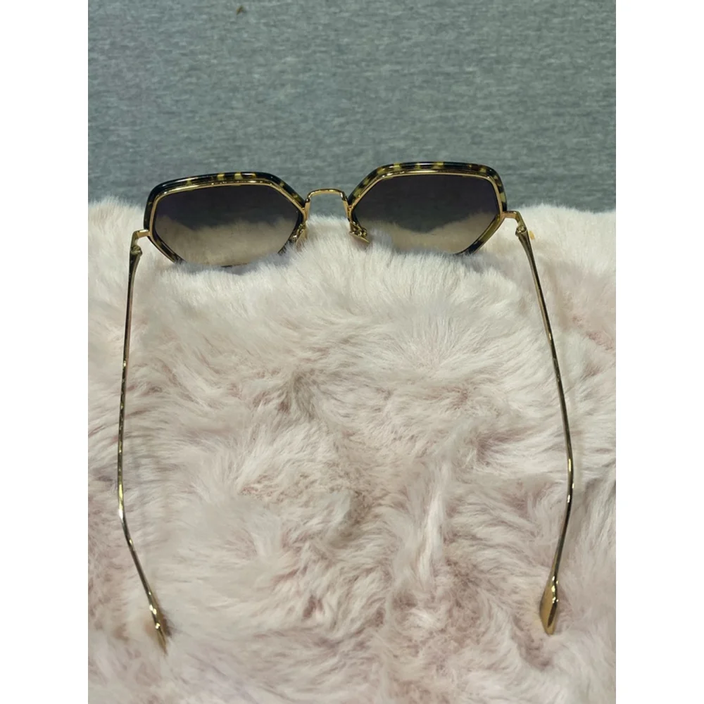 Women's Sunday Somewhere Elizabeth Sunglasses Tortoise/Gold